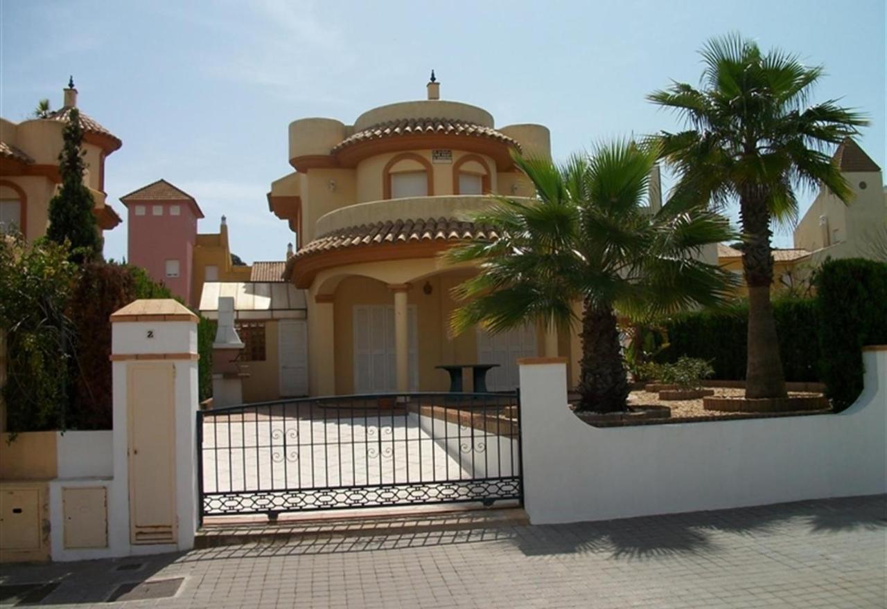 Luxury Villa Ислантилья Экстерьер фото